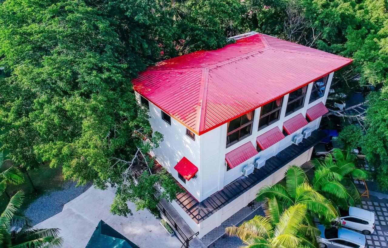 Nature'S Village Resort 巴科洛德 外观 照片